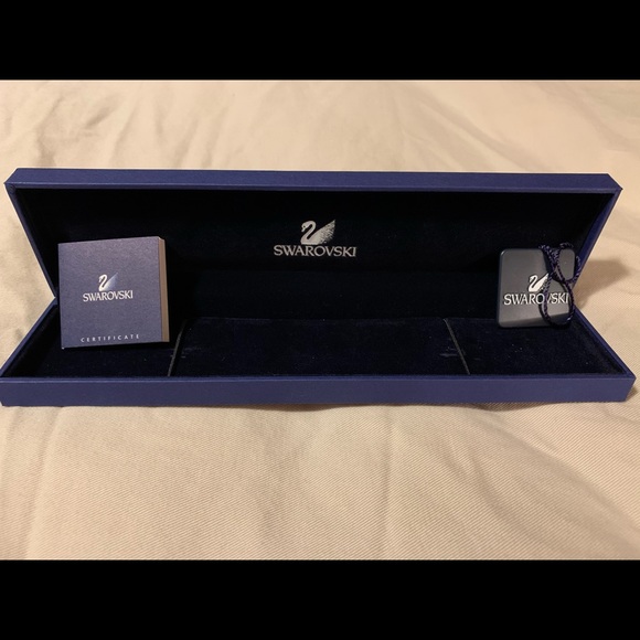 Swarovski Rhodium White Crystal Everyday Bracelet - Picture 8 of 9